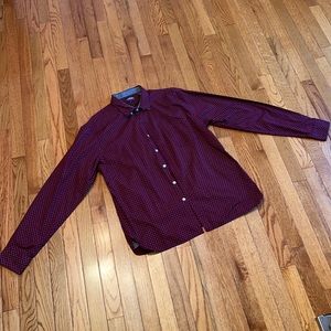 VAN HEUSEN BUTTON DOWN LONG SLEEVE